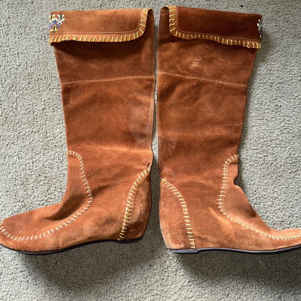 Vintage Aldo Southwestern Tall Moccasin Wedge Beaded shade/Leather Festival Boot - Picture 2 of 6